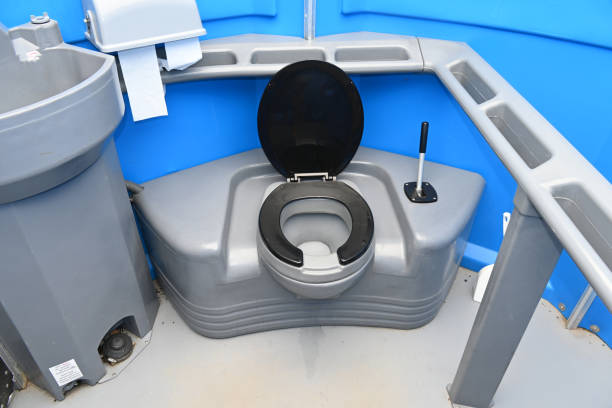 Best Portable toilet rental cost  in Cassville, WV
